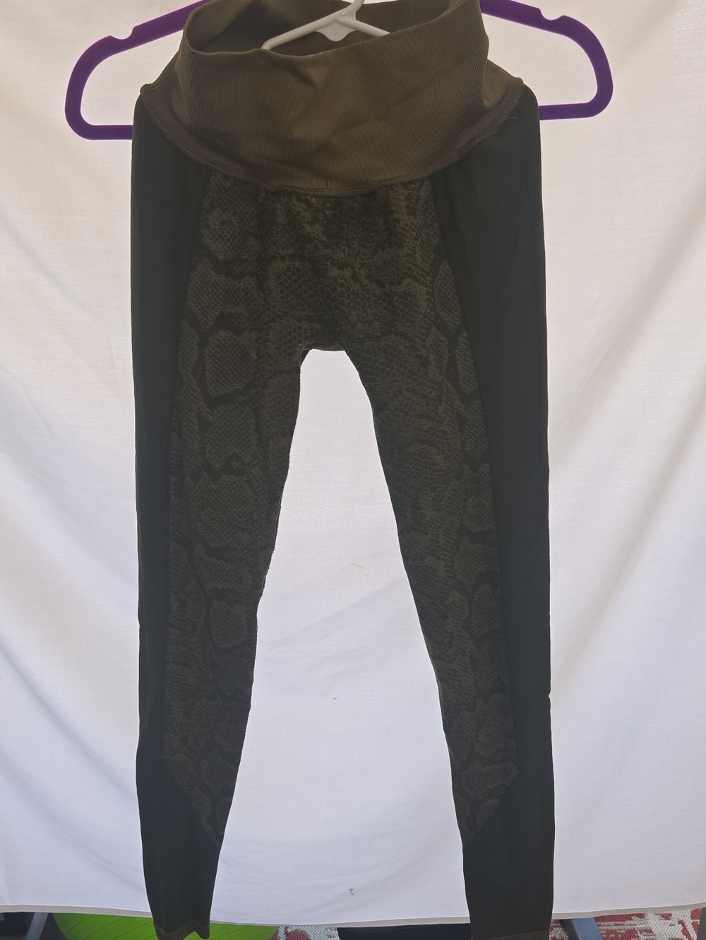 Olive Green Snake-Print Leggings with Side Panels